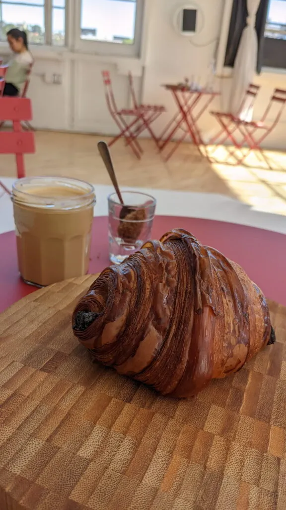 Croissants chez Izola à San Diego